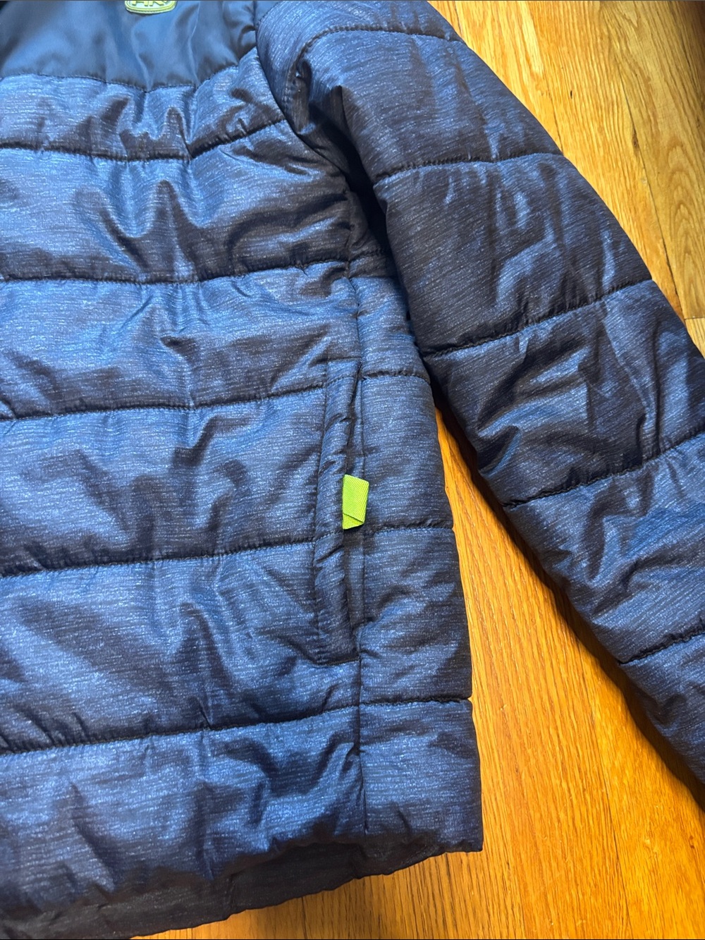 Hawke & Co Navy Puffer Jacket with Lime Trim - Picture 6 of 7